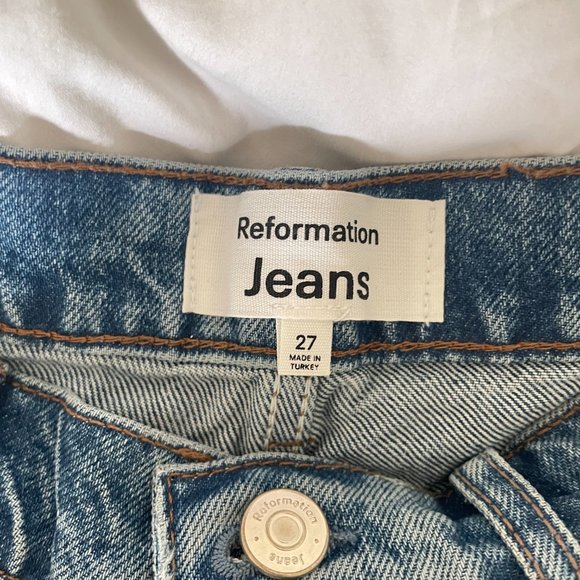 Reformation Charlie Cuffed High Rise Jean Shorts - Picture 6 of 7